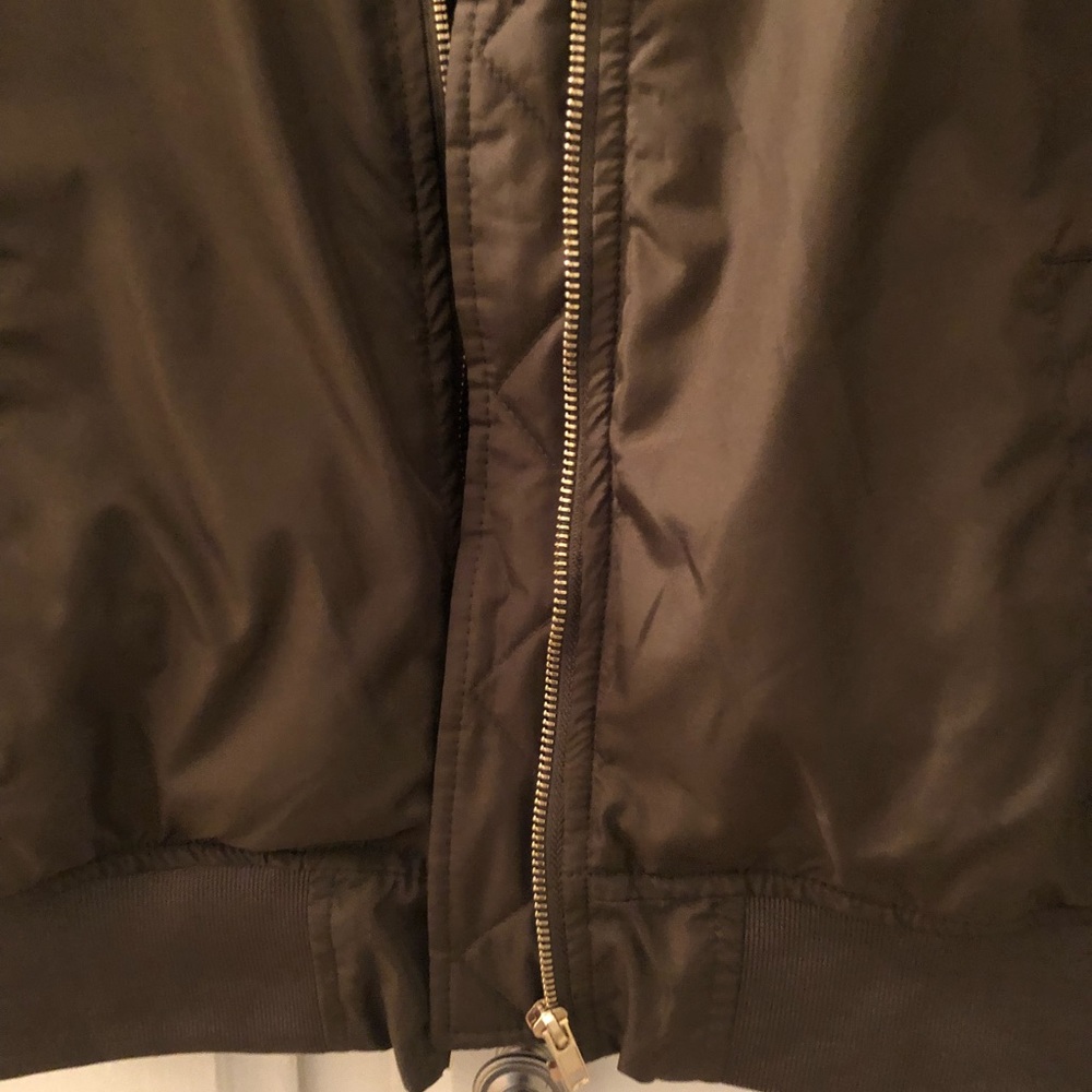Jacket - Picture 2 of 8